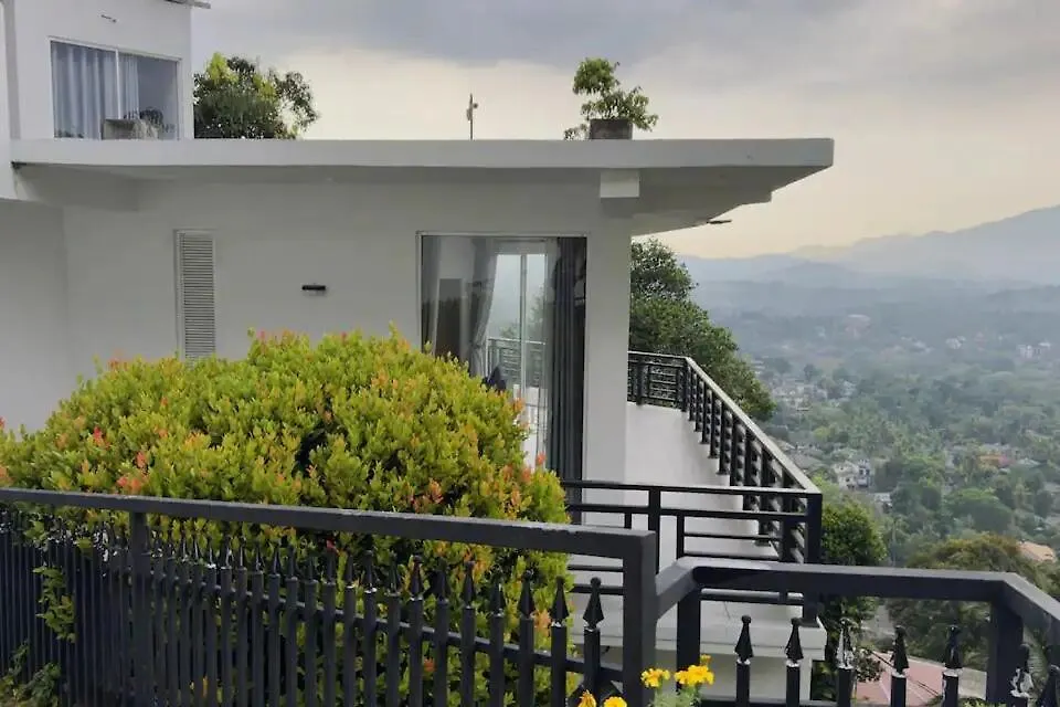 Dream House Residence Kandy