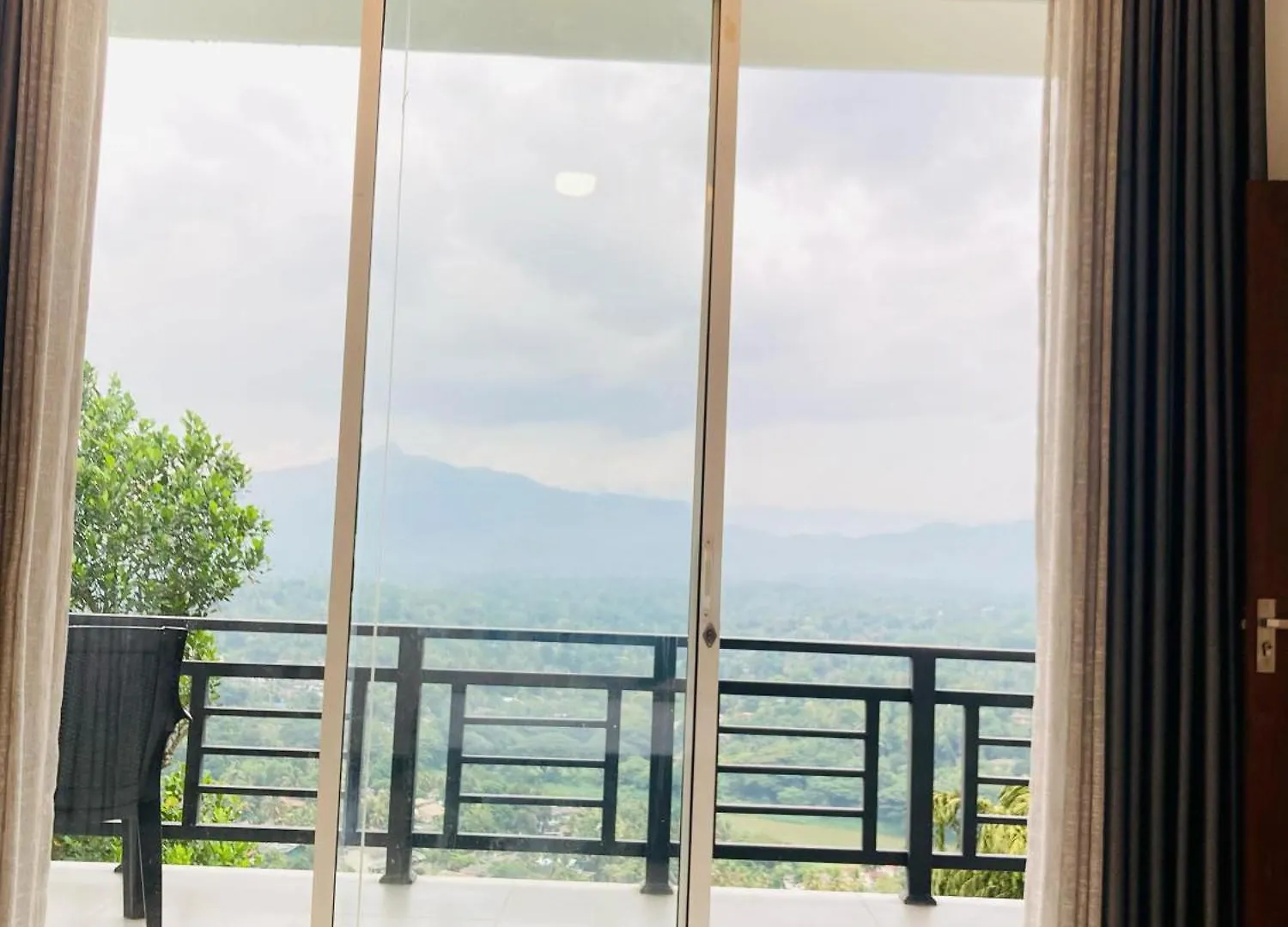 Dream House Residence Kandy Sri Lanka